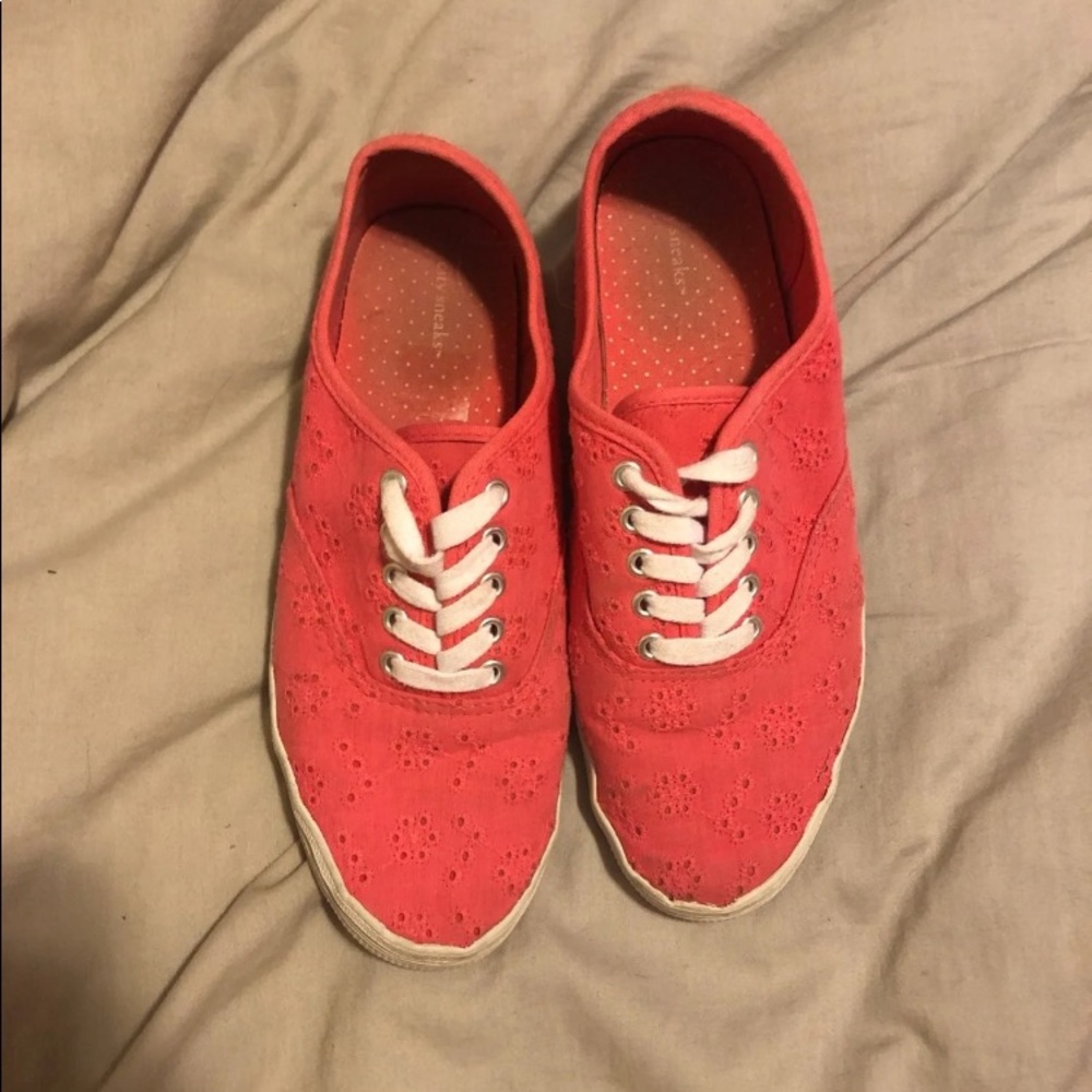 Women’s sneakers